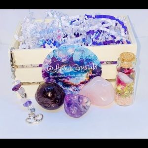 Hand- Crafted LOVE healing crystals Kit💜